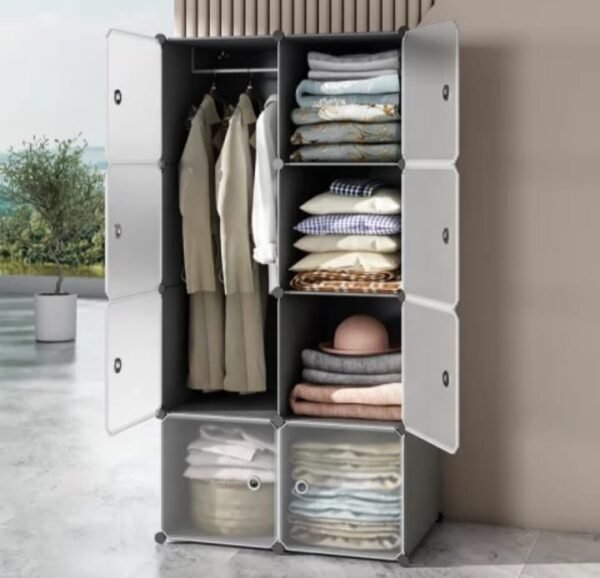 8 Cubes Plastic Wardrobe